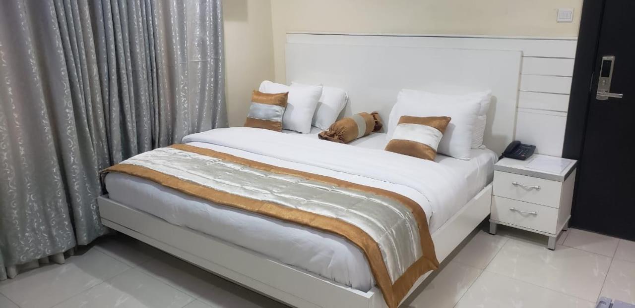 Appleville Suites 이케야 외부 사진