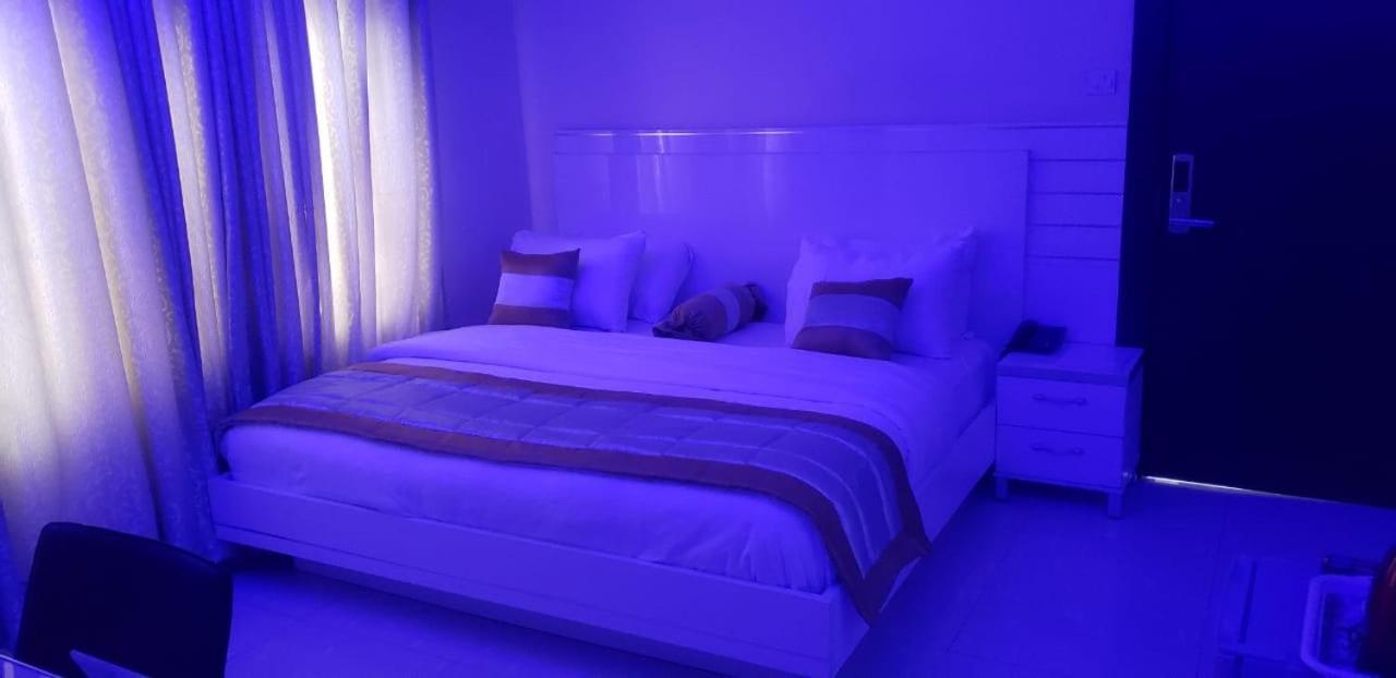 Appleville Suites 이케야 외부 사진